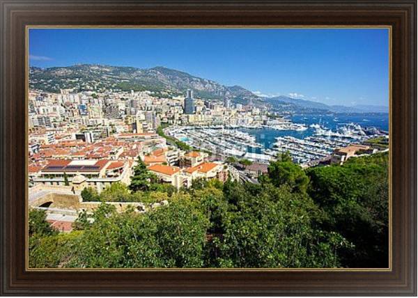 Постер Монако. Вид на бухту и и город с типом исполнения На холсте в раме в багетной раме 1.023.151
