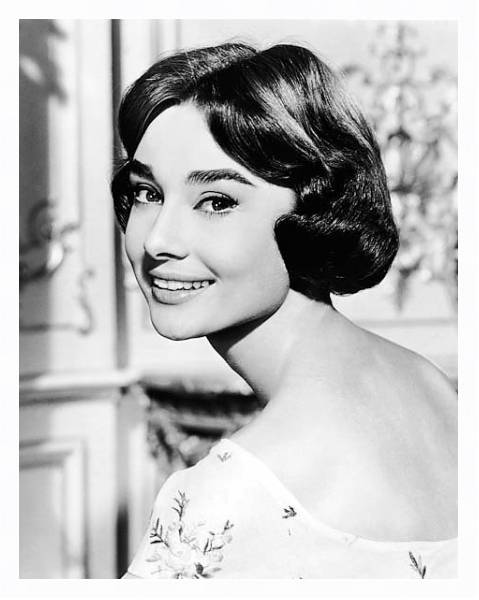 Постер Hepburn, Audrey 35 с типом исполнения На холсте в раме в багетной раме 221-03