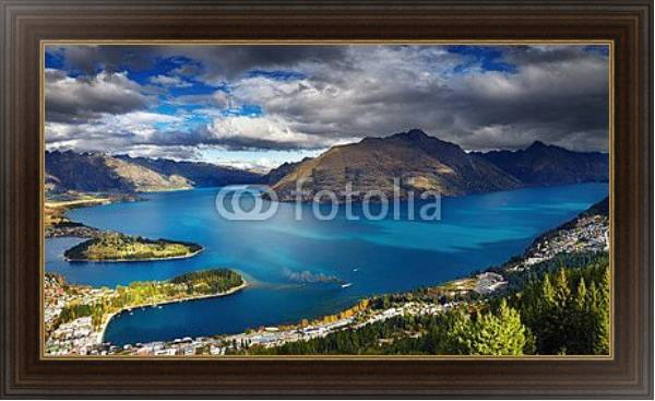 Постер Озеро Уакатипу, Новая Зеландия с типом исполнения На холсте в раме в багетной раме 1.023.151