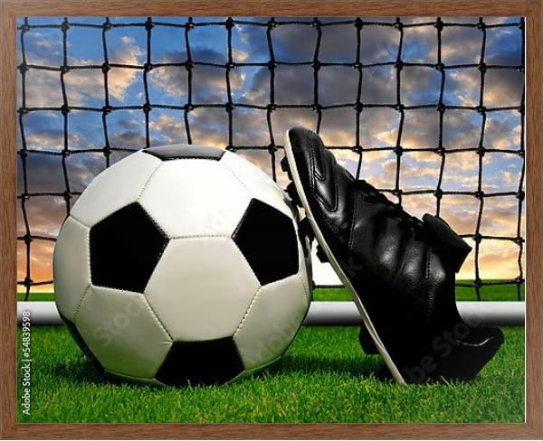 Постер Футбольный мяч и бутса с типом исполнения На холсте в раме в багетной раме 1727.4310