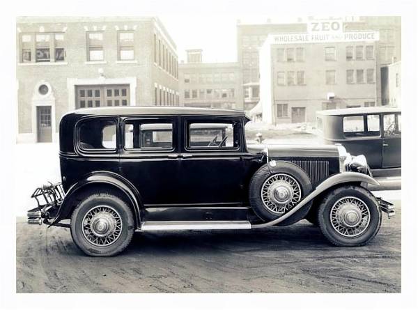 Постер Buick Model 47 4-door Sedan '1930 с типом исполнения На холсте в раме в багетной раме 221-03