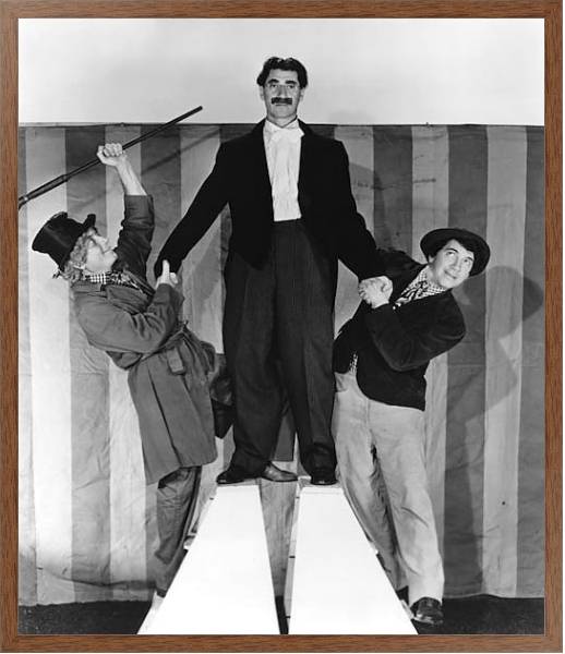 Постер Marx Brothers (At The Circus) 6 с типом исполнения На холсте в раме в багетной раме 1727.4310