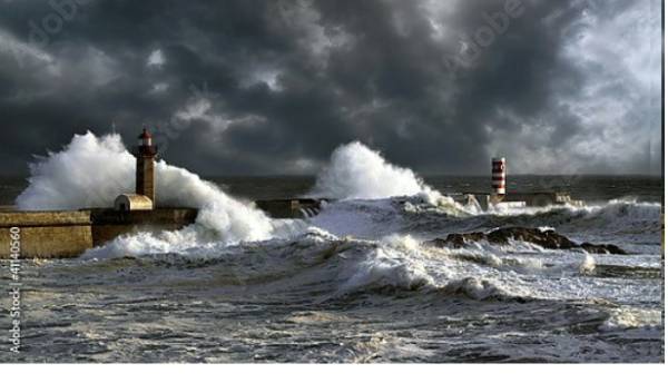 Постер Португалия. Атлантический шторм №3 с типом исполнения На холсте без рамы