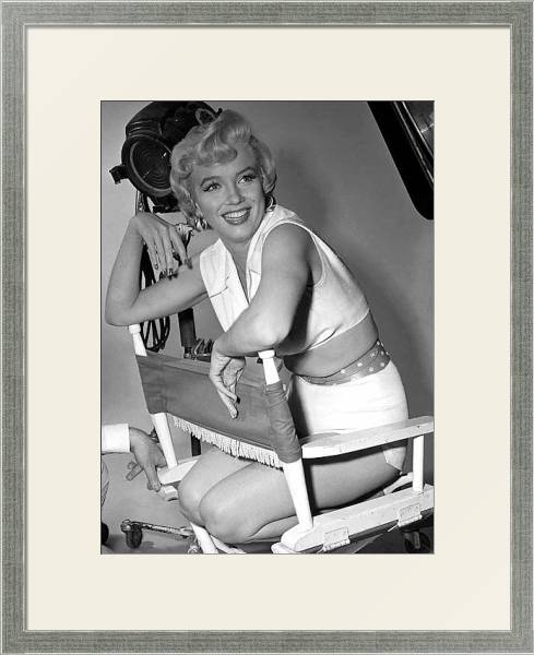 Постер Monroe, Marilyn 96 с типом исполнения Под стеклом в багетной раме 1727.2510