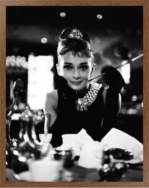 Постер Хепберн Одри 127 с типом исполнения На холсте в раме в багетной раме 1727.4310
