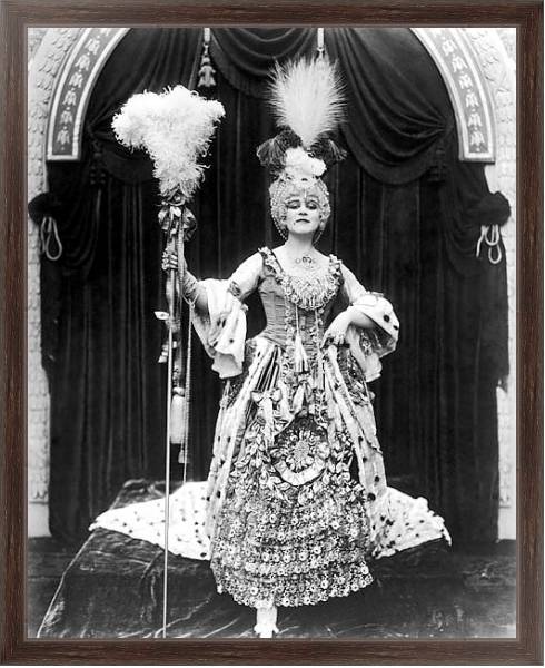 Постер Bara, Theda (Madame Du Barry с типом исполнения На холсте в раме в багетной раме 221-02