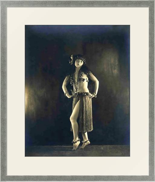 Постер Gray, Gilda с типом исполнения Под стеклом в багетной раме 1727.2510