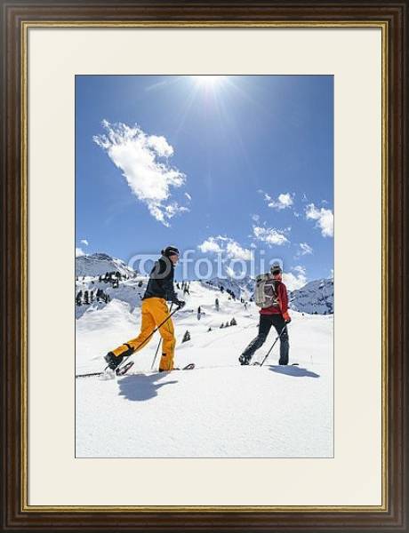 Постер Лыжная прогулка с типом исполнения Под стеклом в багетной раме 1.023.036