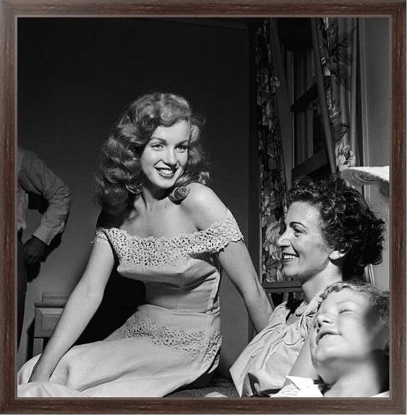 Постер Monroe, Marilyn 140 с типом исполнения На холсте в раме в багетной раме 221-02