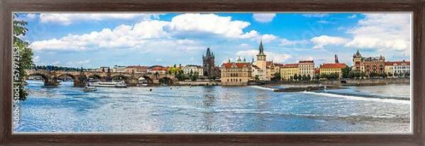 Постер Чехия. Летняя панорама Праги с типом исполнения На холсте в раме в багетной раме 221-02