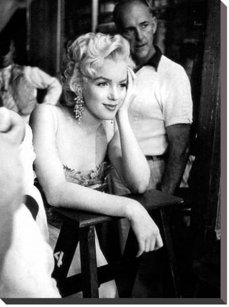 Постер Monroe, Marilyn 40 с типом исполнения На холсте без рамы