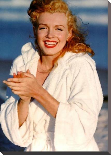 Постер Monroe, Marilyn 32 с типом исполнения На холсте без рамы