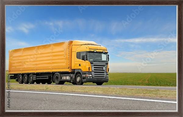 Постер Оранжевый грузовик с трейлером с типом исполнения На холсте в раме в багетной раме 221-02