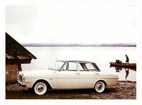 Постер Ford Taunus 12M Sedan (P4) '1962–66 с типом исполнения На холсте в раме в багетной раме 221-03
