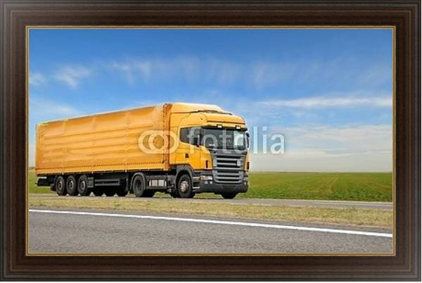 Постер Оранжевый грузовик с трейлером с типом исполнения На холсте в раме в багетной раме 1.023.151