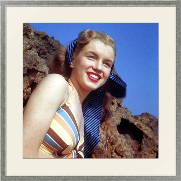 Постер Monroe, Marilyn 105 с типом исполнения Под стеклом в багетной раме 1727.2510