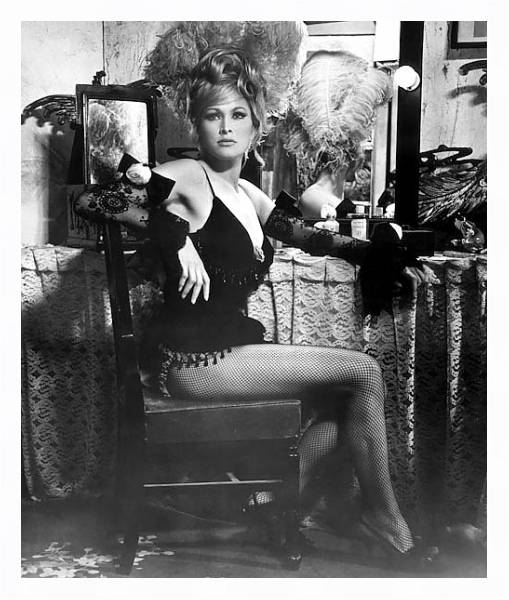 Постер Andress, Ursula 4 с типом исполнения На холсте в раме в багетной раме 221-03