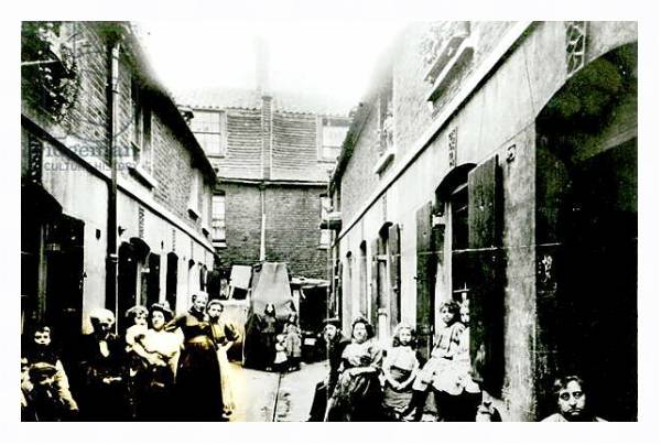 Постер Slum in Victorian London с типом исполнения На холсте в раме в багетной раме 221-03