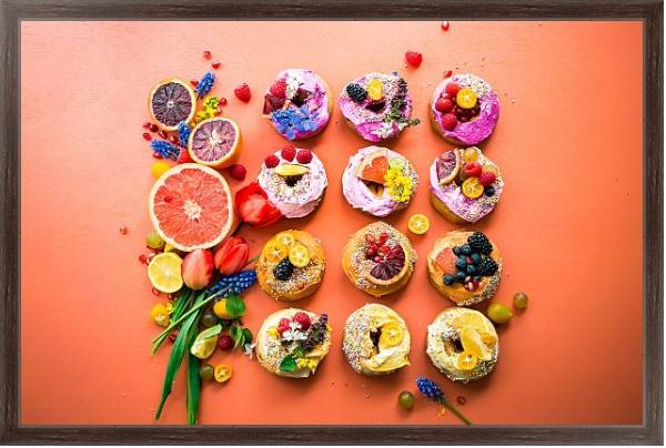 Постер Пончики с фруктами и ягодами с типом исполнения На холсте в раме в багетной раме 221-02