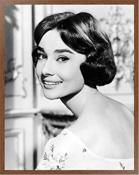 Постер Hepburn, Audrey 35 с типом исполнения На холсте в раме в багетной раме 1727.4310