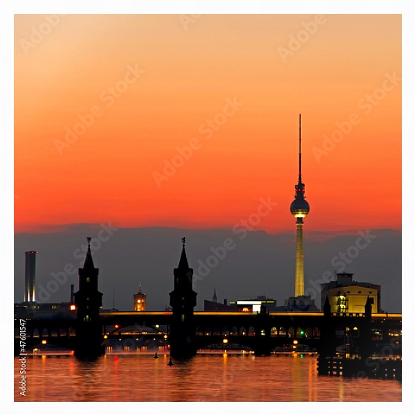 Постер Берлин. Германия. Ночная панорама с типом исполнения На холсте в раме в багетной раме 221-03