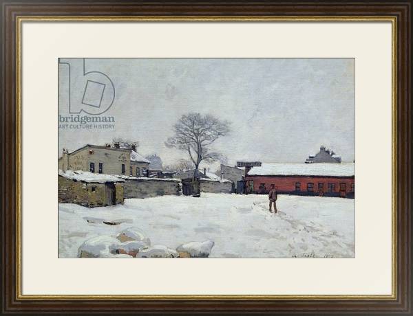 Постер Under Snow: the farmyard at Marly-le-Roi, 1876 с типом исполнения Под стеклом в багетной раме 1.023.036