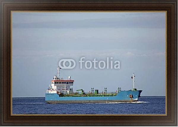 Постер Синий танкер, Балтийское море, Германия с типом исполнения На холсте в раме в багетной раме 1.023.151