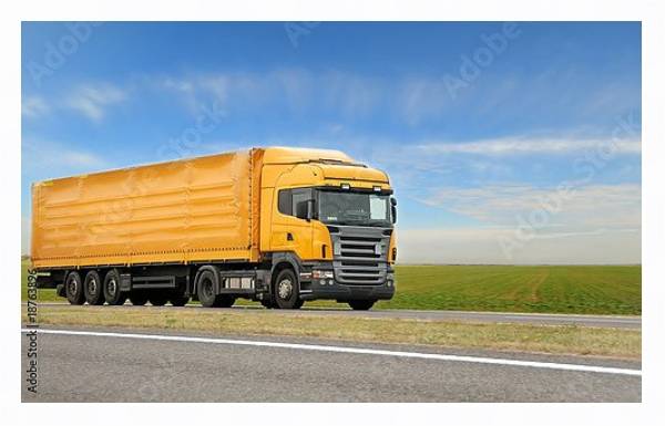 Постер Оранжевый грузовик с трейлером с типом исполнения На холсте в раме в багетной раме 221-03