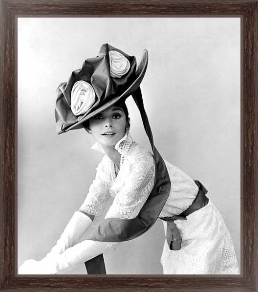 Постер Хепберн Одри 181 с типом исполнения На холсте в раме в багетной раме 221-02