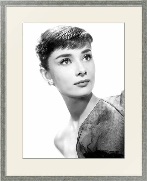 Постер Hepburn, Audrey 3 с типом исполнения Под стеклом в багетной раме 1727.2510