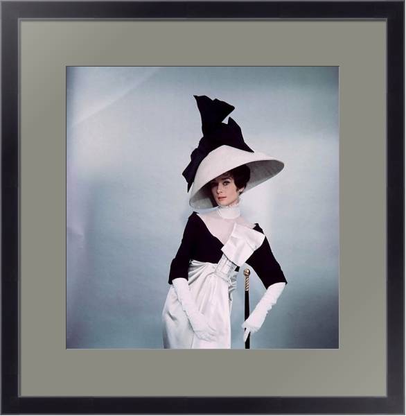 Постер Хепберн Одри 172 с типом исполнения Под стеклом в багетной раме 221-01