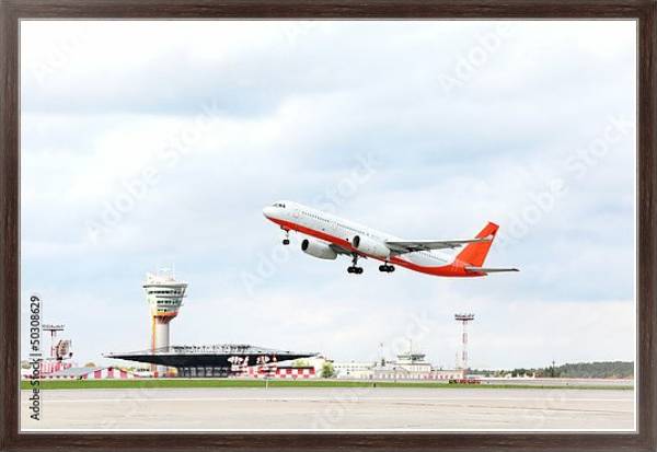 Постер Красно-белый пассажирский авиалайнер с типом исполнения На холсте в раме в багетной раме 221-02