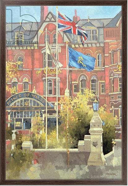 Постер Flags outside the Prince of Wales, Southport, 1991 с типом исполнения На холсте в раме в багетной раме 221-02
