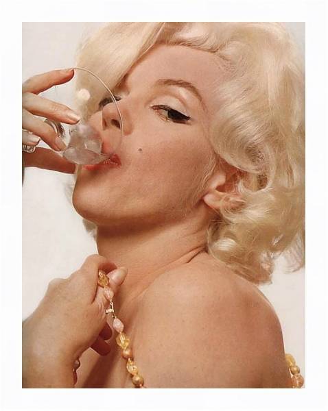Постер Monroe, Marilyn 66 с типом исполнения На холсте в раме в багетной раме 221-03