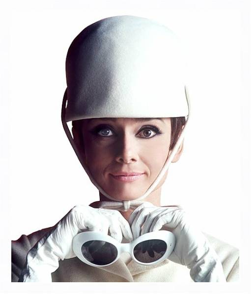 Постер Хепберн Одри 186 с типом исполнения На холсте в раме в багетной раме 221-03