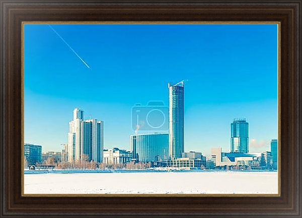 Постер Embankment in Yekaterinburg winter on a sunny day с типом исполнения На холсте в раме в багетной раме 1.023.151