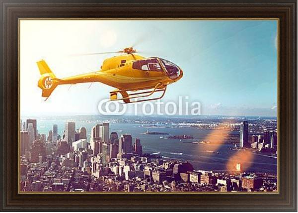 Постер Вертолет над городом с типом исполнения На холсте в раме в багетной раме 1.023.151