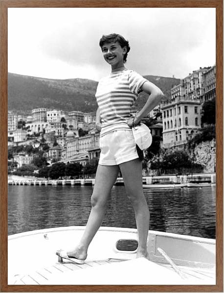 Постер Hepburn, Audrey 20 с типом исполнения На холсте в раме в багетной раме 1727.4310