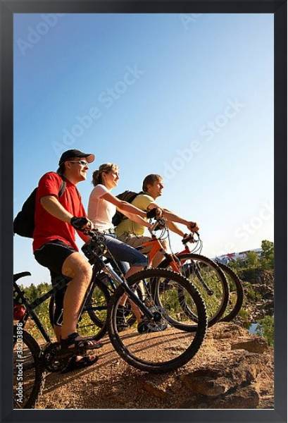 Постер Велосипедисты перед спуском с типом исполнения На холсте в раме в багетной раме 1727.8010