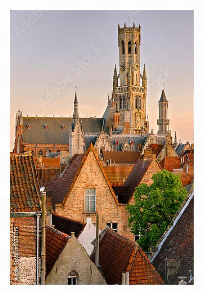 Постер Бельгия. Брюгге. Закат над крышами с типом исполнения На холсте в раме в багетной раме 221-03