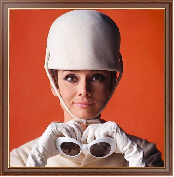 Постер Hepburn, Audrey (How To Steal A Million) с типом исполнения На холсте в раме в багетной раме 35-M719P-83