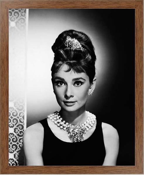 Постер Хепберн Одри 138 с типом исполнения На холсте в раме в багетной раме 1727.4310