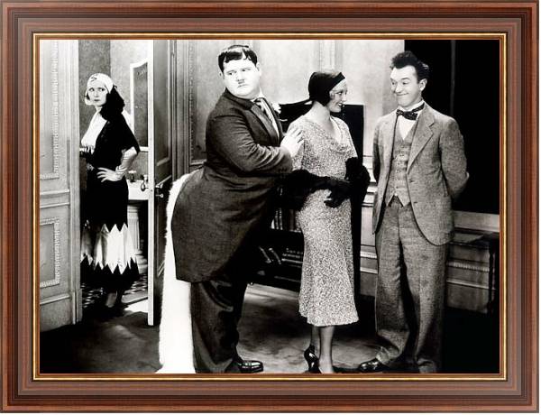 Постер Laurel & Hardy (Chickens Come Home) с типом исполнения На холсте в раме в багетной раме 35-M719P-83