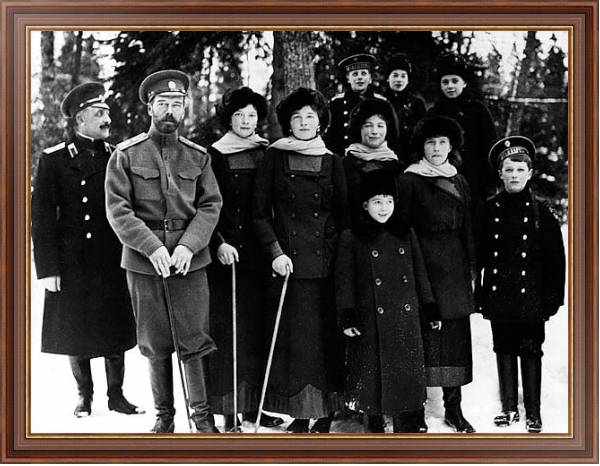 Постер Царская семья. Николай II с типом исполнения На холсте в раме в багетной раме 35-M719P-83
