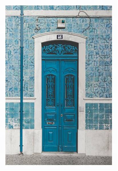 Постер Синяя резная дверь с типом исполнения На холсте в раме в багетной раме 221-03