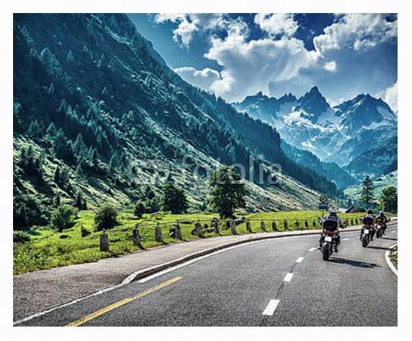 Постер Мотоциклисты на горной дороге с типом исполнения На холсте в раме в багетной раме 221-03