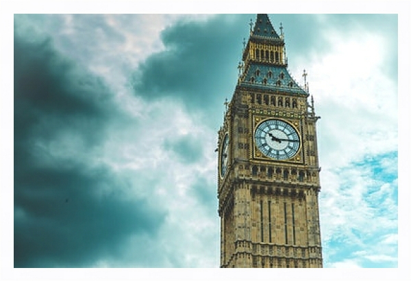 Постер Часы на Лондонском Биг Бене с типом исполнения На холсте в раме в багетной раме 221-03