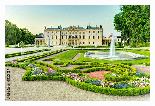 Постер Сад Дворца Браницких, Польша с типом исполнения На холсте в раме в багетной раме 221-03