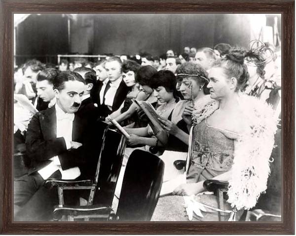 Постер Chaplin, Charlie (A Night In The Show) с типом исполнения На холсте в раме в багетной раме 221-02