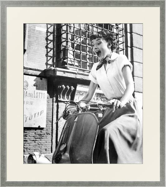 Постер Hepburn, Audrey (Roman Holiday) 5 с типом исполнения Под стеклом в багетной раме 1727.2510